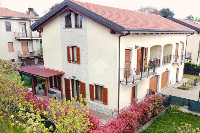Casa con 5 locali in vendita in Via Tremoncino, Cassago Brianza