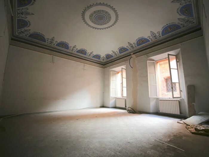 Appartamento con 5 locali in vendita in Siena in Centro Terzo di San Martino Torre, Siena