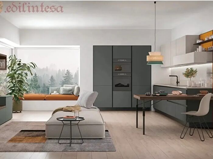 Appartamento quadrilocale in vendita in Biassono