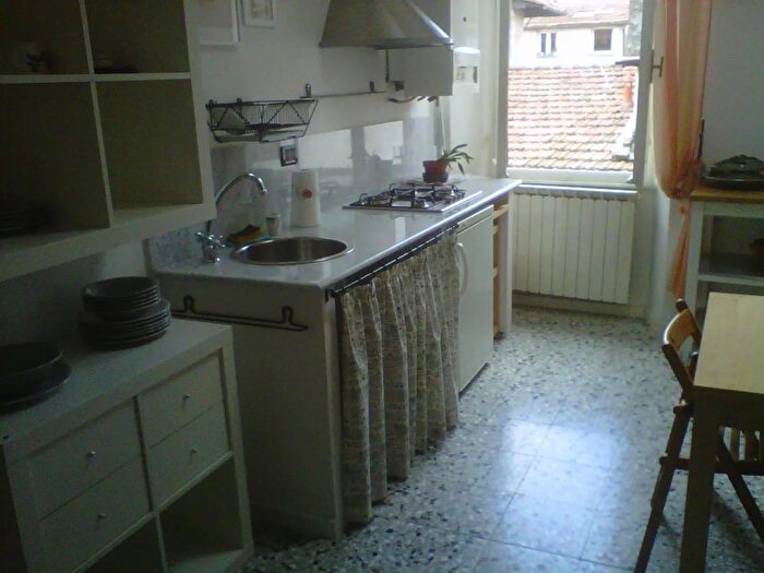 Appartamento bilocale in vendita in Via Mascardi, Sarzana