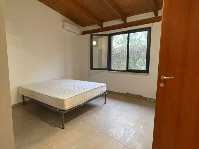 Appartamento trilocale in affitto in Via SantIgnazio di Loyola, Rione Alto, Napoli