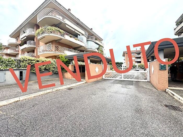Appartamento bilocale in vendita in Viale Vincenzo Marronaro, Roma