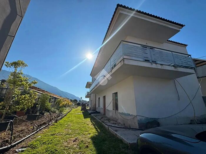 Casa con 6 locali in vendita in Via Casa dei Miri, Gragnano