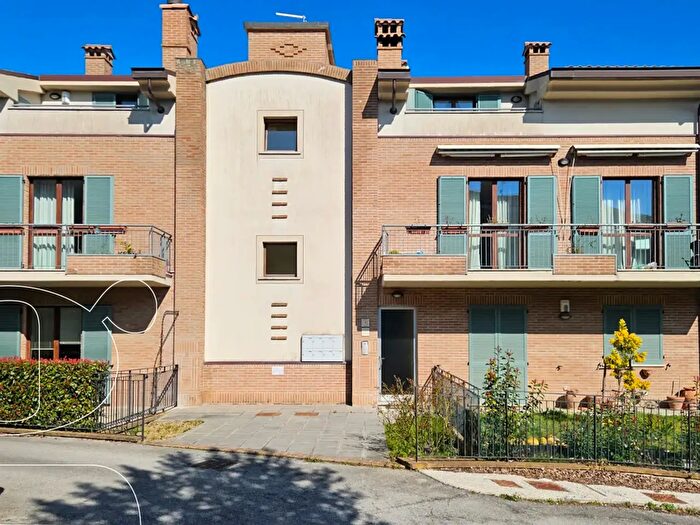 Appartamento trilocale in vendita in Via Tiberina, Todi