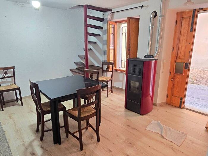 Casa quadrilocale in affitto in Via Malta, Centro, Nuoro