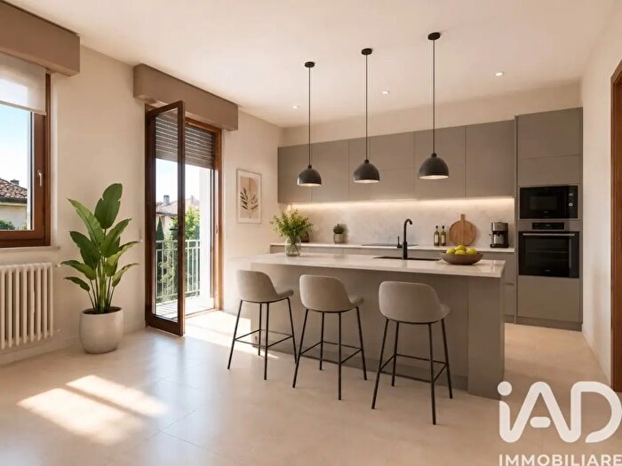 Casa con 10 locali in vendita in Via Malocco, Lonato