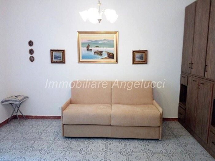 Appartamento in affitto in Via Montevideo, Borghetto Santo Spirito