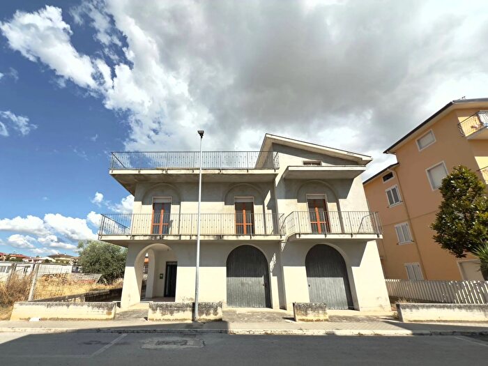 Casa con 6 locali in vendita in Via Giovanni Pascoli, Monteprandone