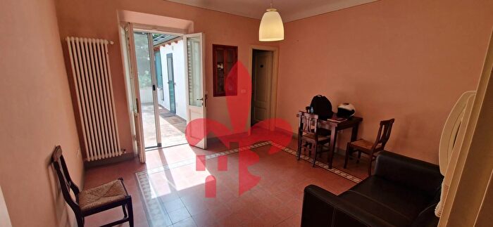 Casa con 7 locali in vendita in Via Pisana, Firenze