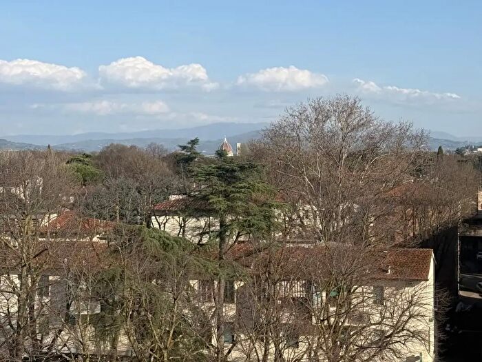 Appartamento con 5 locali in vendita in Firenze