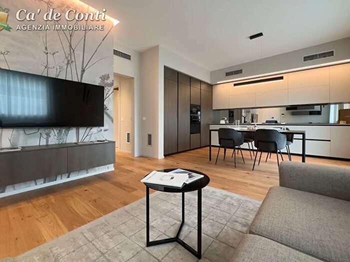 Appartamento quadrilocale in vendita in Via Adamello, Azzano San Paolo