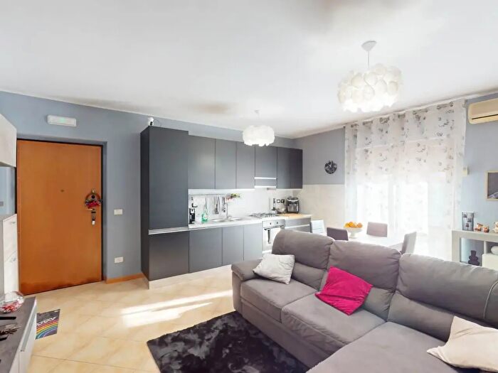 Appartamento trilocale in vendita in Via Monte Peglia, Spello