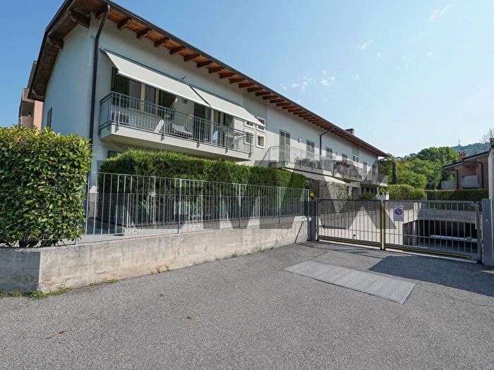 Appartamento trilocale in vendita in Ramera, Ponteranica