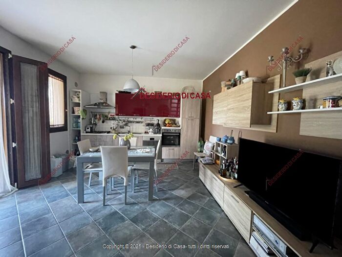 Casa con 5 locali in vendita in Via Piane Nuove Lascari Pa Italia, Lascari