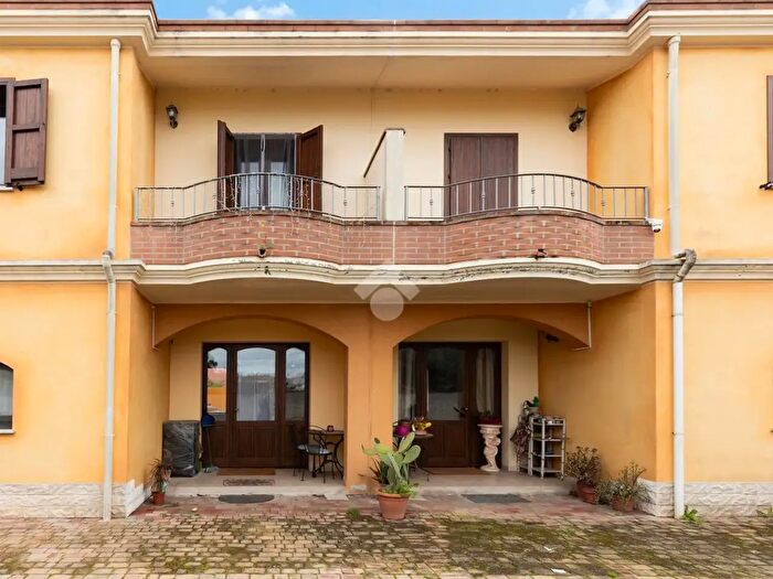 Appartamento quadrilocale in vendita in Via Cristoforo Colombo, Terralba