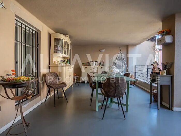 Casa con 6 locali in vendita in Rezzato Via De Gasperi, Rezzato