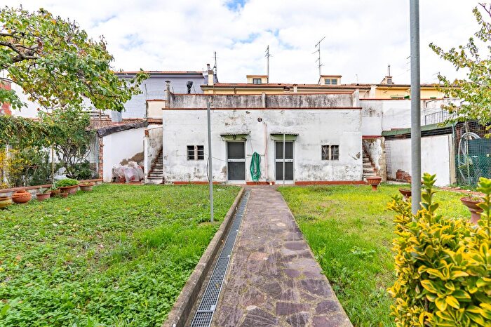 Casa con 7 locali in vendita in Aolo Toscanelli, Empoli