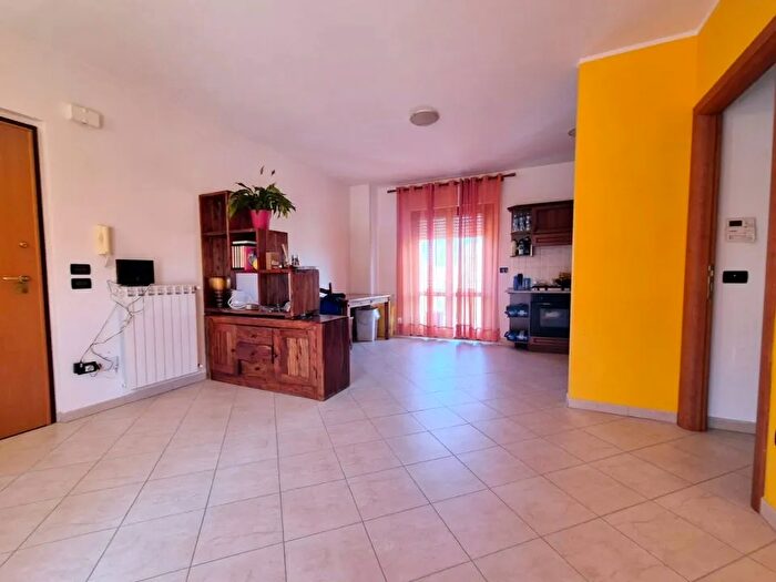 Appartamento con 7 locali in vendita in Via San Giacomo, Miglianico