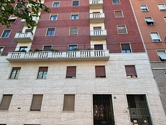 Appartamento bilocale in affitto in Via Lorenzo di Credi, Monte Rosa Lotto, Milano