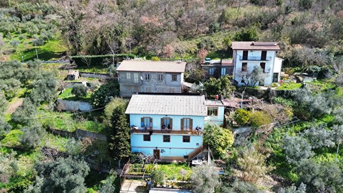 Casa con 5 locali in vendita in Sr Snc, Acuto