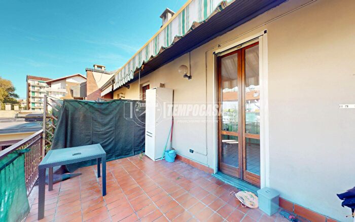 Case in Vendita e in Affitto - 3