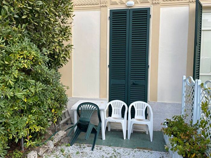 Appartamento trilocale in affitto in Via Roma Capitale, Lido di Camaiore, Camaiore