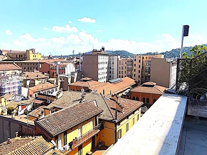 Appartamento bilocale in affitto in Via S Gervasio, Bologna