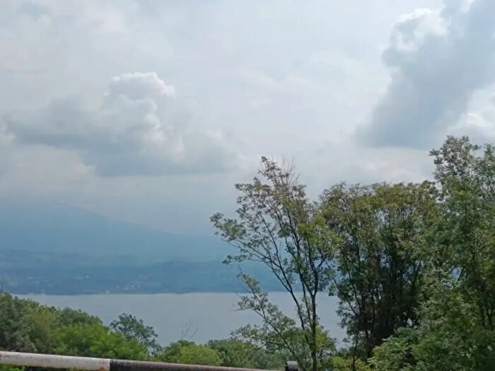 Casa trilocale in vendita in Via San Bartolomeo, Lesa