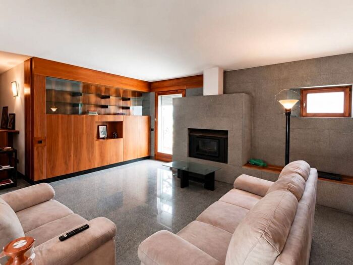 Casa trilocale in affitto in Centro, Sondrio