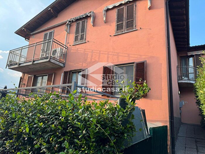 Appartamento trilocale in vendita in Via Bonzi, Madignano