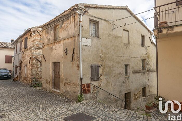 Casa quadrilocale in vendita in Via dei Tornei, Offagna