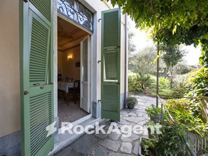 Casa con 5 locali in vendita in Via Martiri di Belfiore, Fivizzano