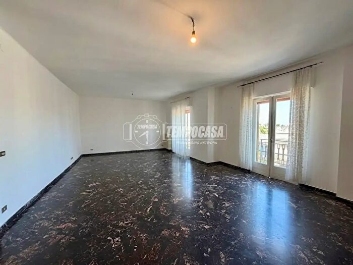 Appartamento con 5 locali in vendita in Via San Francesco d'Assisi, Rutigliano