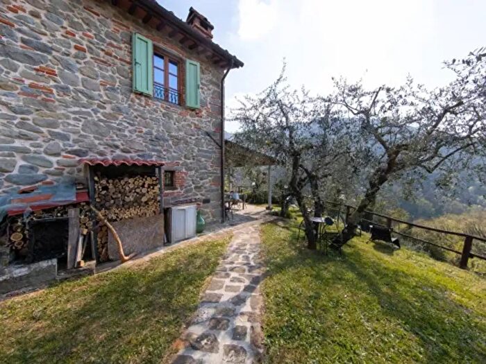 Casa bilocale in vendita in Località Ponte a Villa, Villa Basilica