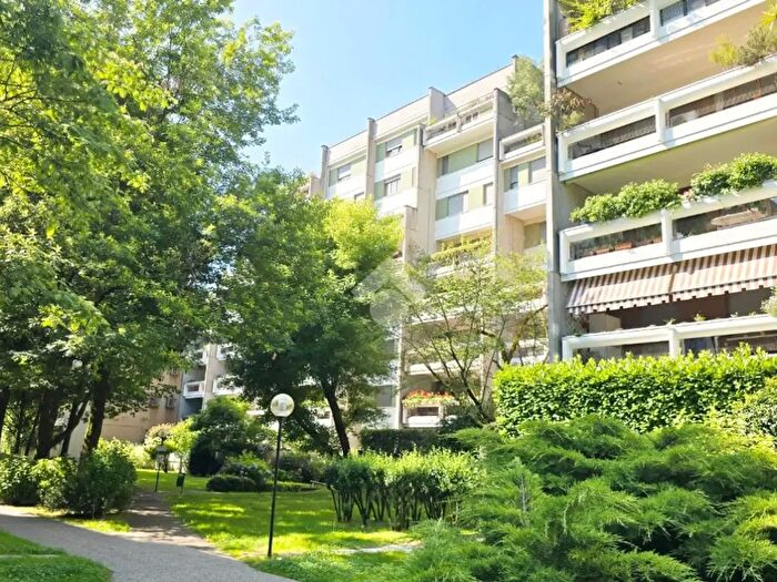 Appartamento con 5 locali in vendita in Viale Abruzzi, Peschiera Borromeo