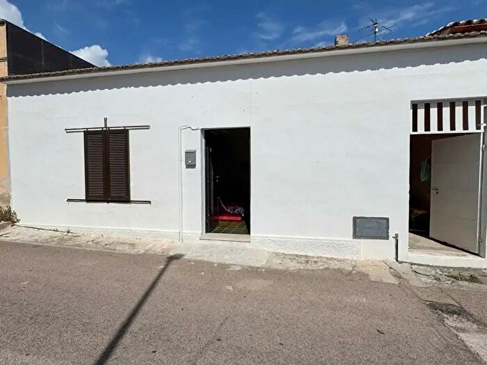 Casa trilocale in vendita in Via Pergolesi, Olbia