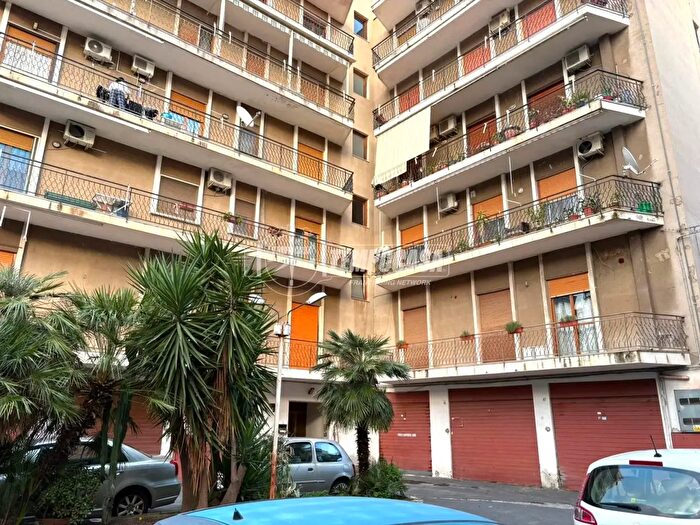 Appartamento trilocale in vendita in Via Fratelli Bandiera, Gravina Di Catania