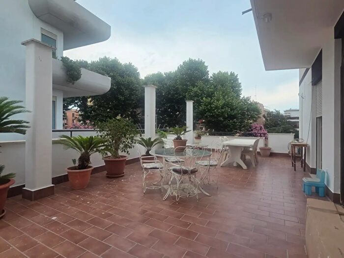 Appartamento trilocale in affitto in Piazza Pollastrini, Anzio