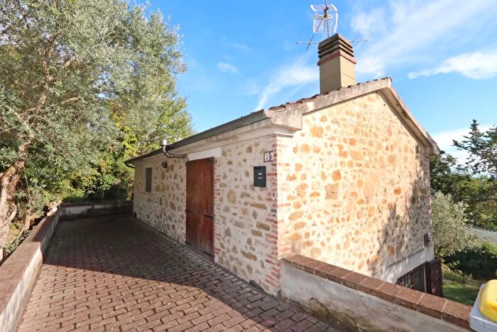 Casa con 5 locali in vendita in Perugia Perugia, Perugia