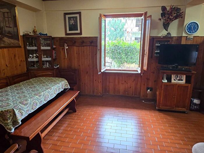 Casa quadrilocale in affitto in Via Arischia, Centro, Pizzoli
