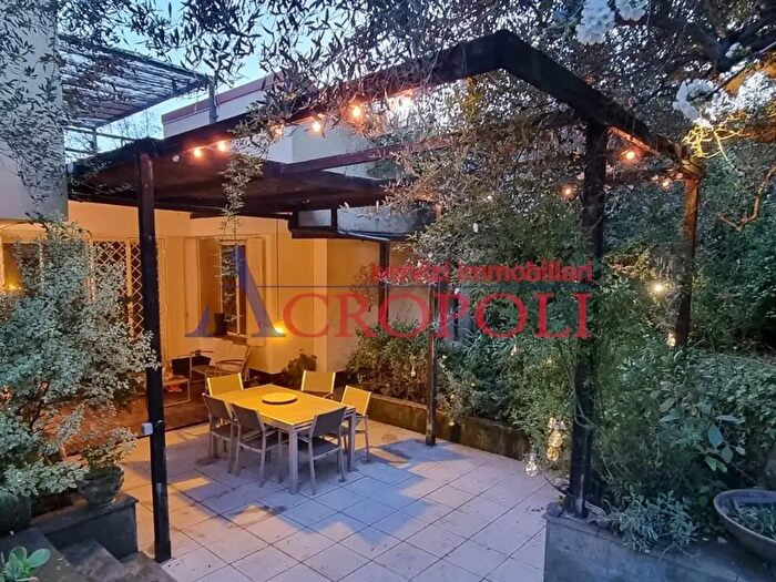 Casa con 5 locali in vendita in Trevignano Romano