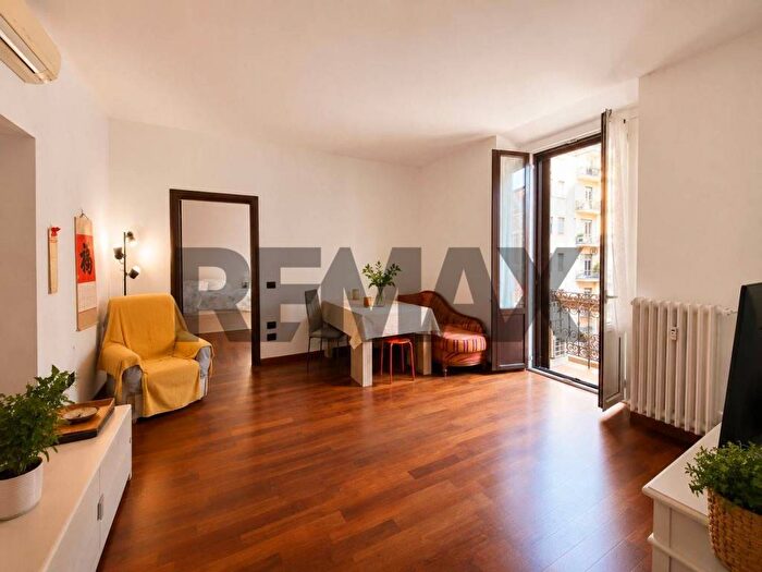 Appartamento trilocale in affitto in Via Antonio Rosmini, Paolo Sarpi, Milano