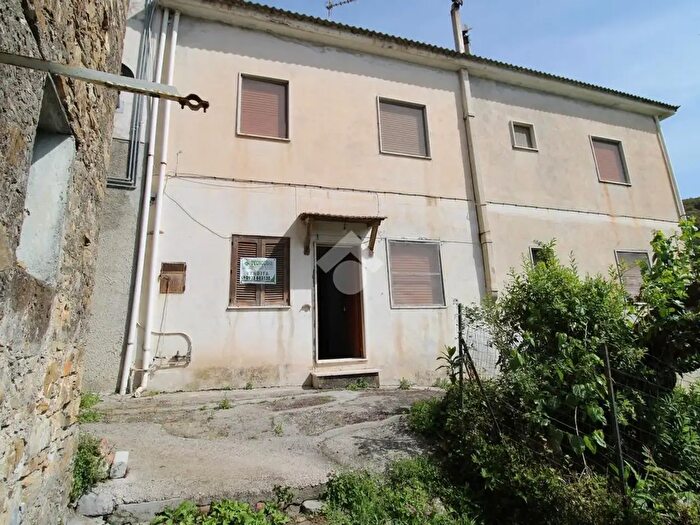 Appartamento quadrilocale in vendita in Corso Umberto I, Vibonati