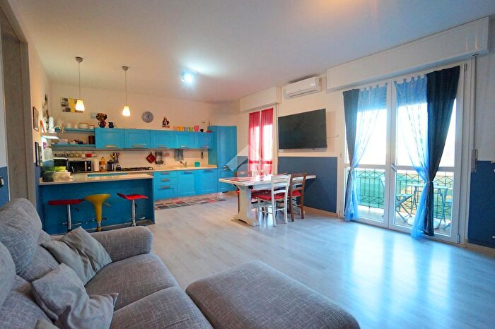 Appartamento quadrilocale in vendita in Via Giacomo Leopardi, Formigine