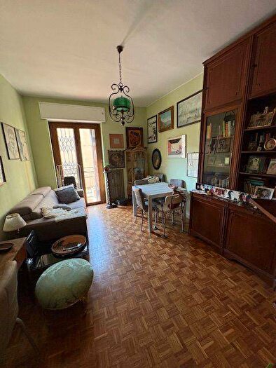 Appartamento trilocale in affitto in Via Mincio, Corvetto, Milano