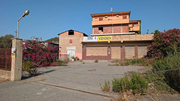 Appartamento in vendita in Strada Statale Jonica, Crotone