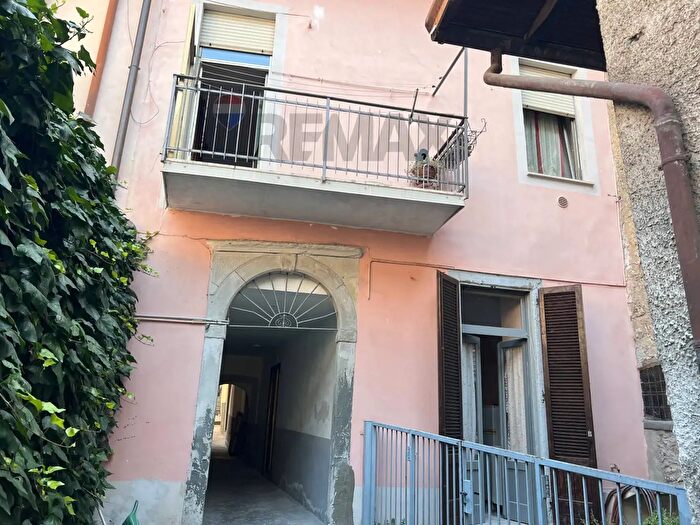 Appartamento quadrilocale in vendita in Via Giuseppe Mazzini, Lovere