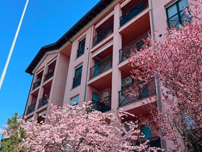 Appartamento trilocale in affitto in Via Maggio, Camerlata Rebbio, Como