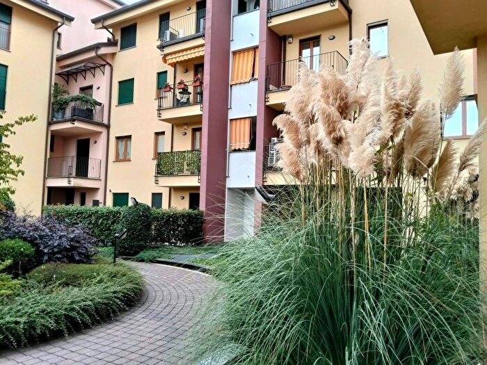 Appartamento monolocale in affitto in Viale Guglielmo Marconi, Centro, Tradate