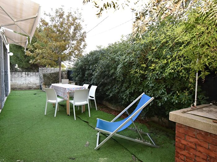 Casa con 10 locali in vendita in Via Pianosa, Lecce